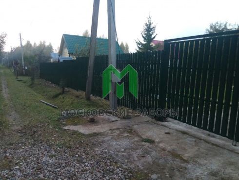 Отзыв о заборе из металлического штакетника